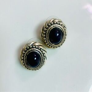 Vintage Avon Black Stone Silver Round Cabochon Earrings